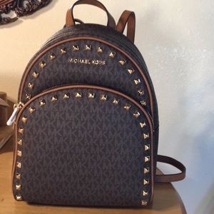 Michael Kors Abbey Jet Set Travel Bookbag